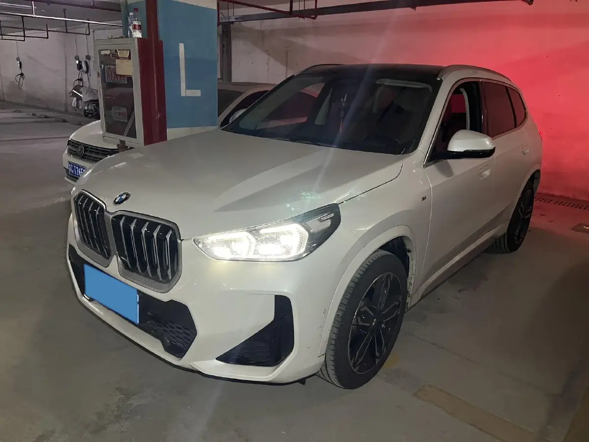 2023 BMW X1 2.0T 204HP L4 7DCT
