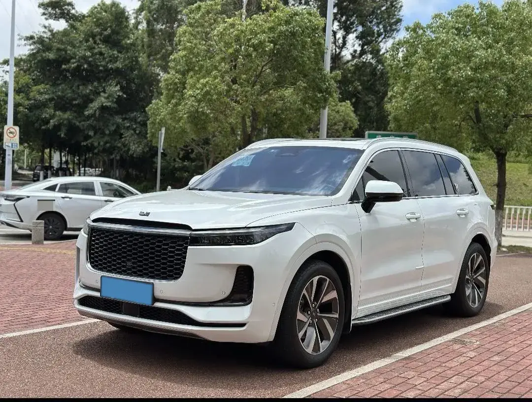 2021 Li ONE Range Extended 131HP REEV 40.5KWH