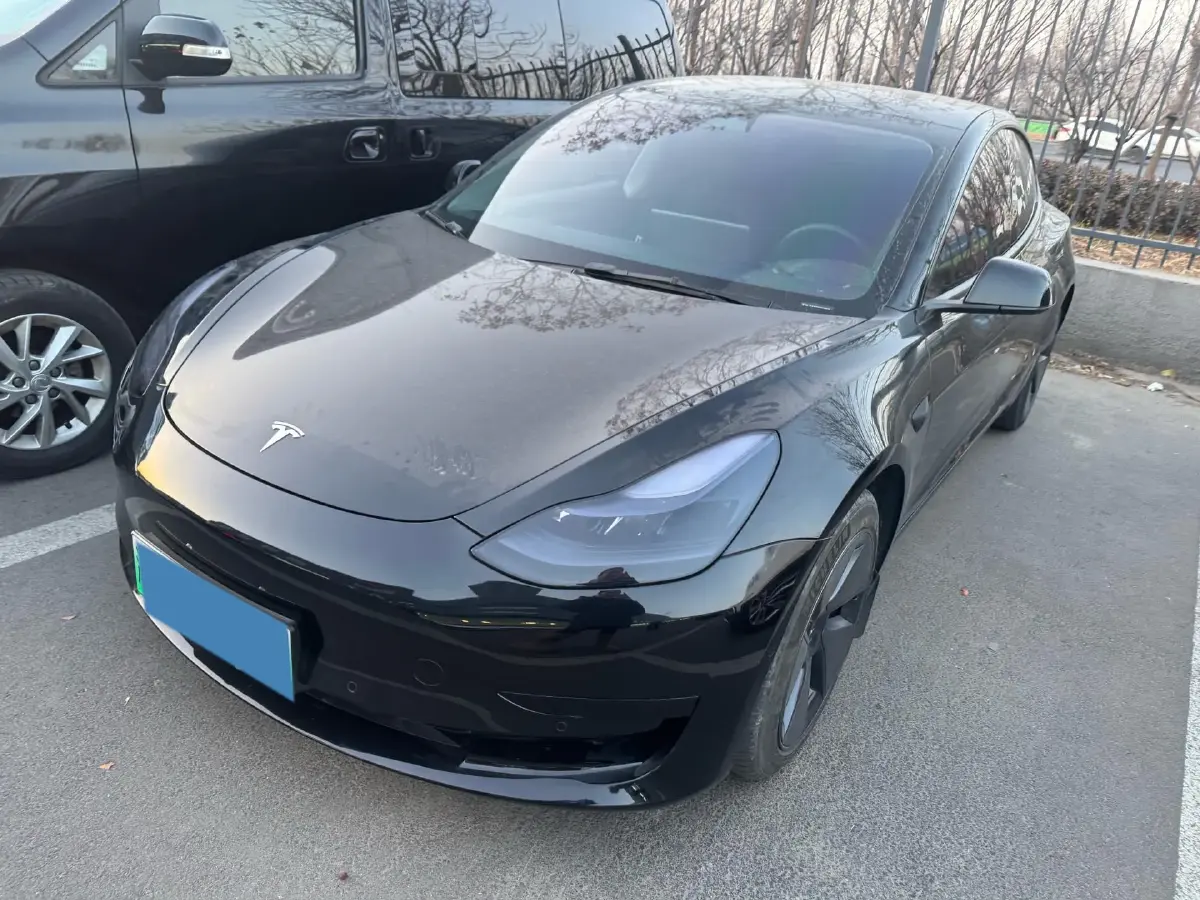 2022 Tesla Model 3 BEV 60KWH