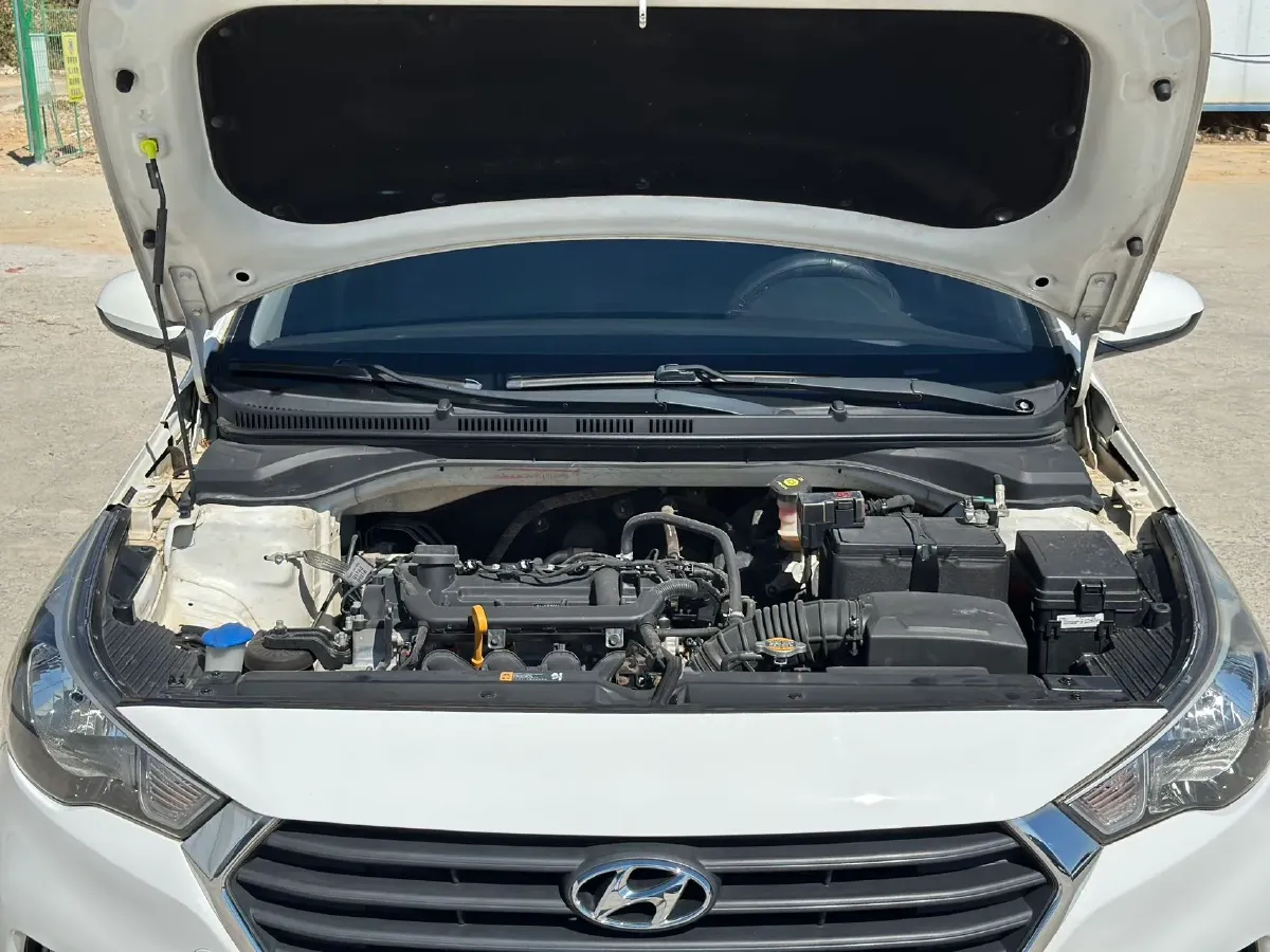 2017 Hyundai Verna RV 1.4L 100HP L4 6AT,autocango,china used car exporter,china ev exporter,chinese used car exporter,chinese used ev exporter