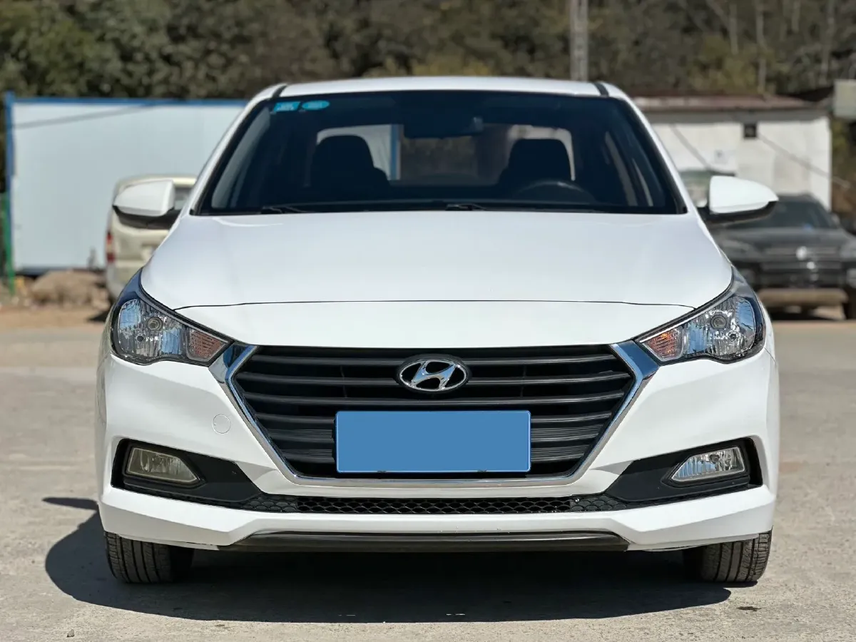 2017 Hyundai Verna RV 1.4L 100HP L4 6AT,autocango,china used car exporter,china ev exporter,chinese used car exporter,chinese used ev exporter