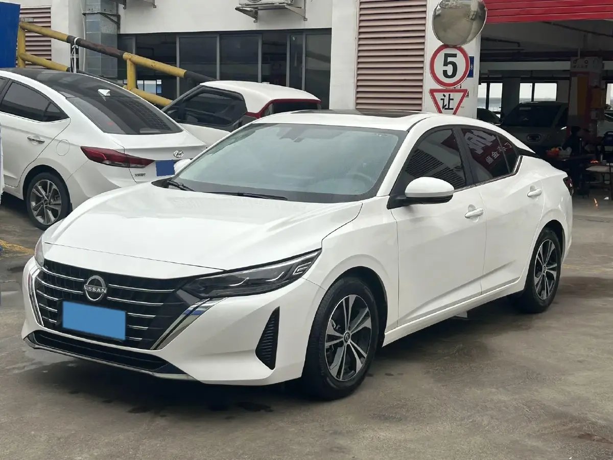 2023 Nissan Sylphy 1.6L 135HP L4 CVT