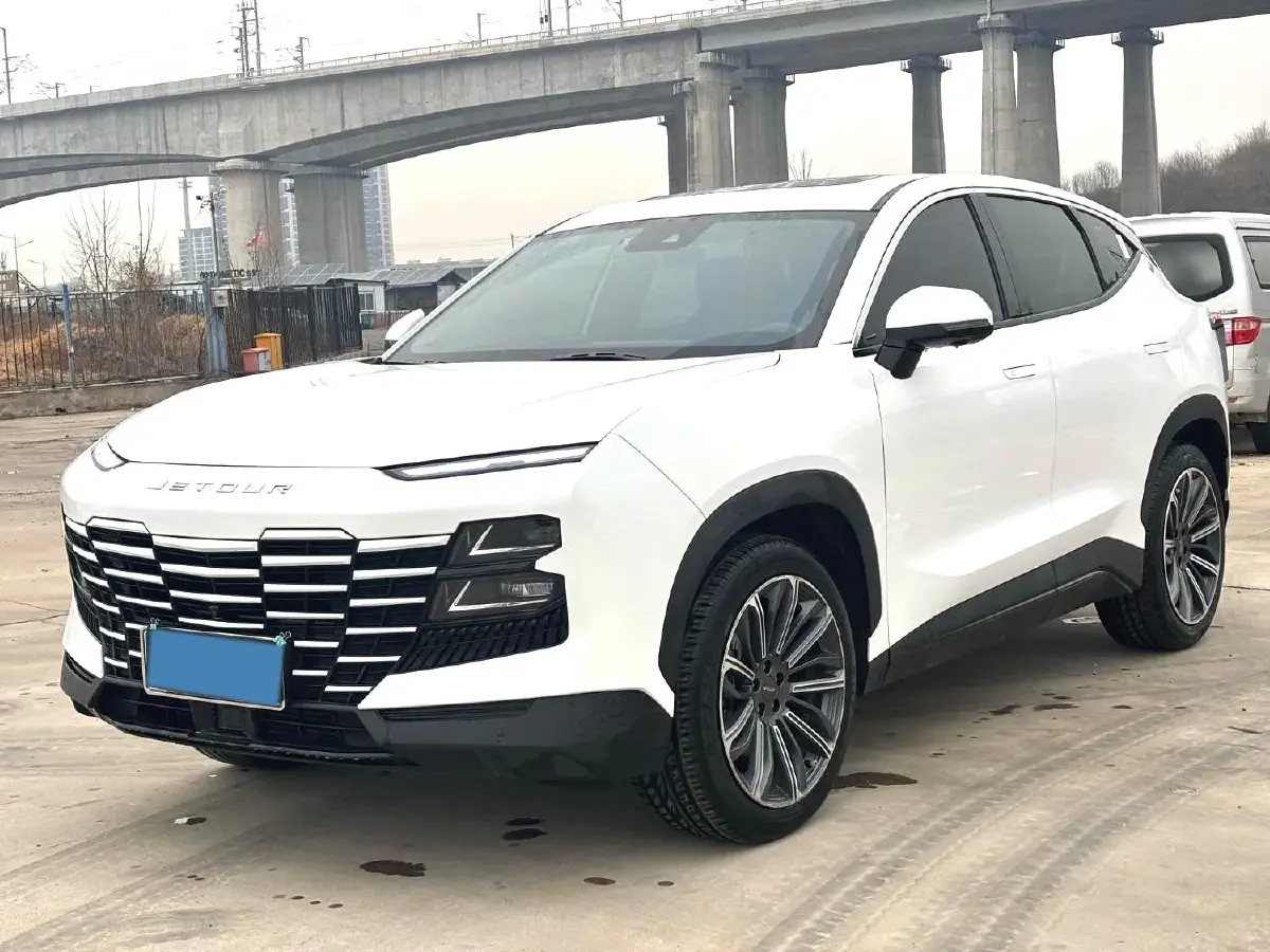 2022 Jetour DASHING 1.6T 197HP L4 7DCT
