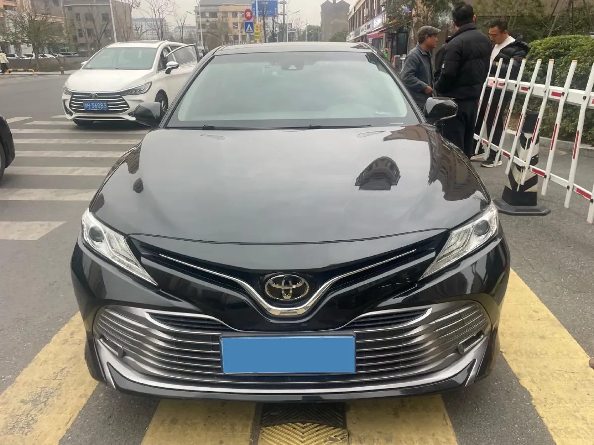 2019 Toyota Camry 2.5L 209HP L4 8AT,autocango,china used car exporter,china ev exporter,chinese used car exporter,chinese used ev exporter