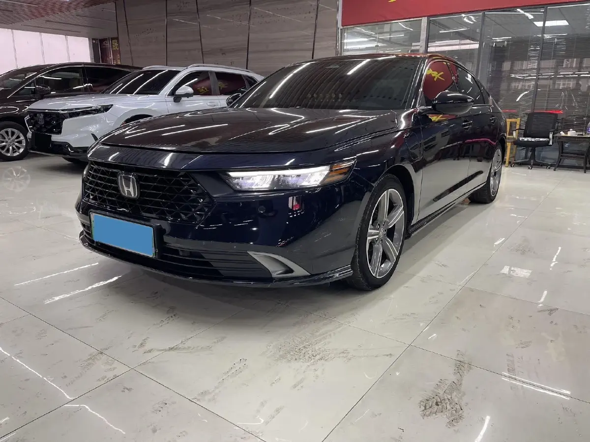 2023 Honda Accord 2.0L 148HP L4 E-CVT PHEV 17.7KWH