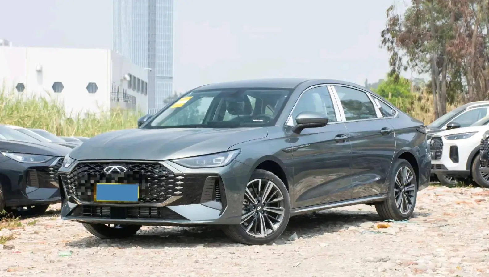 2025 Chery Arrizo 8 Pro 1.6T 197HP L4 7DCT