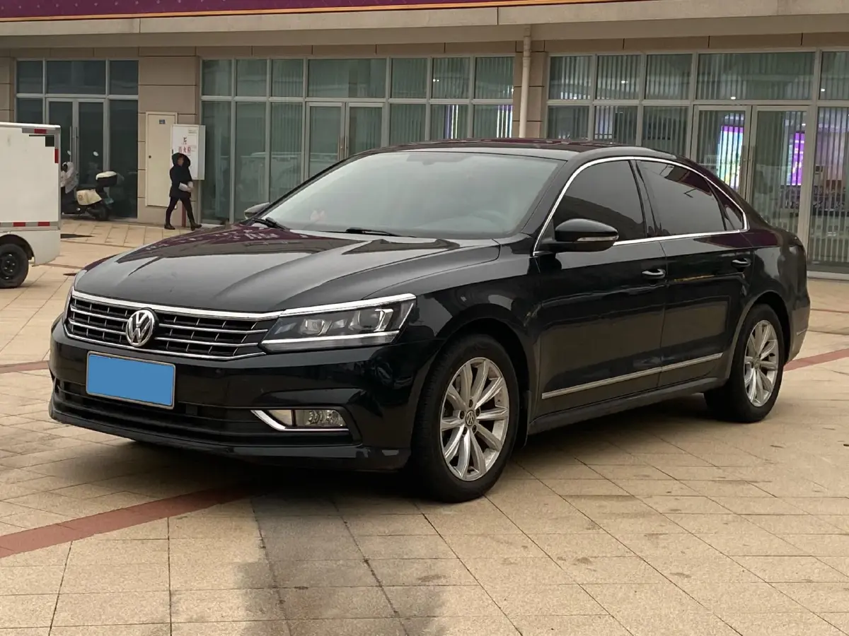 2017 Volkswagen Passat 1.4T 150HP L4 7DCT