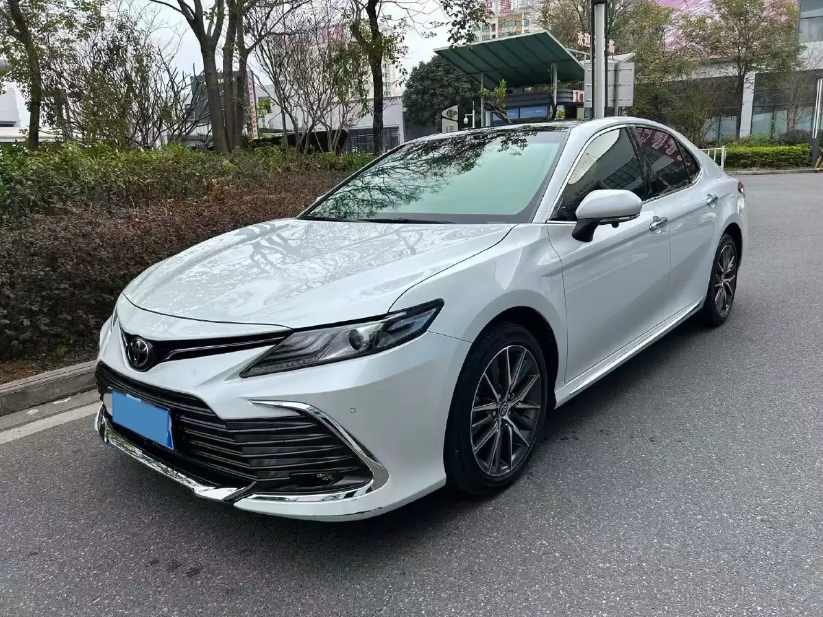 2023 Toyota Camry 2.5L 207HP L4 8AT