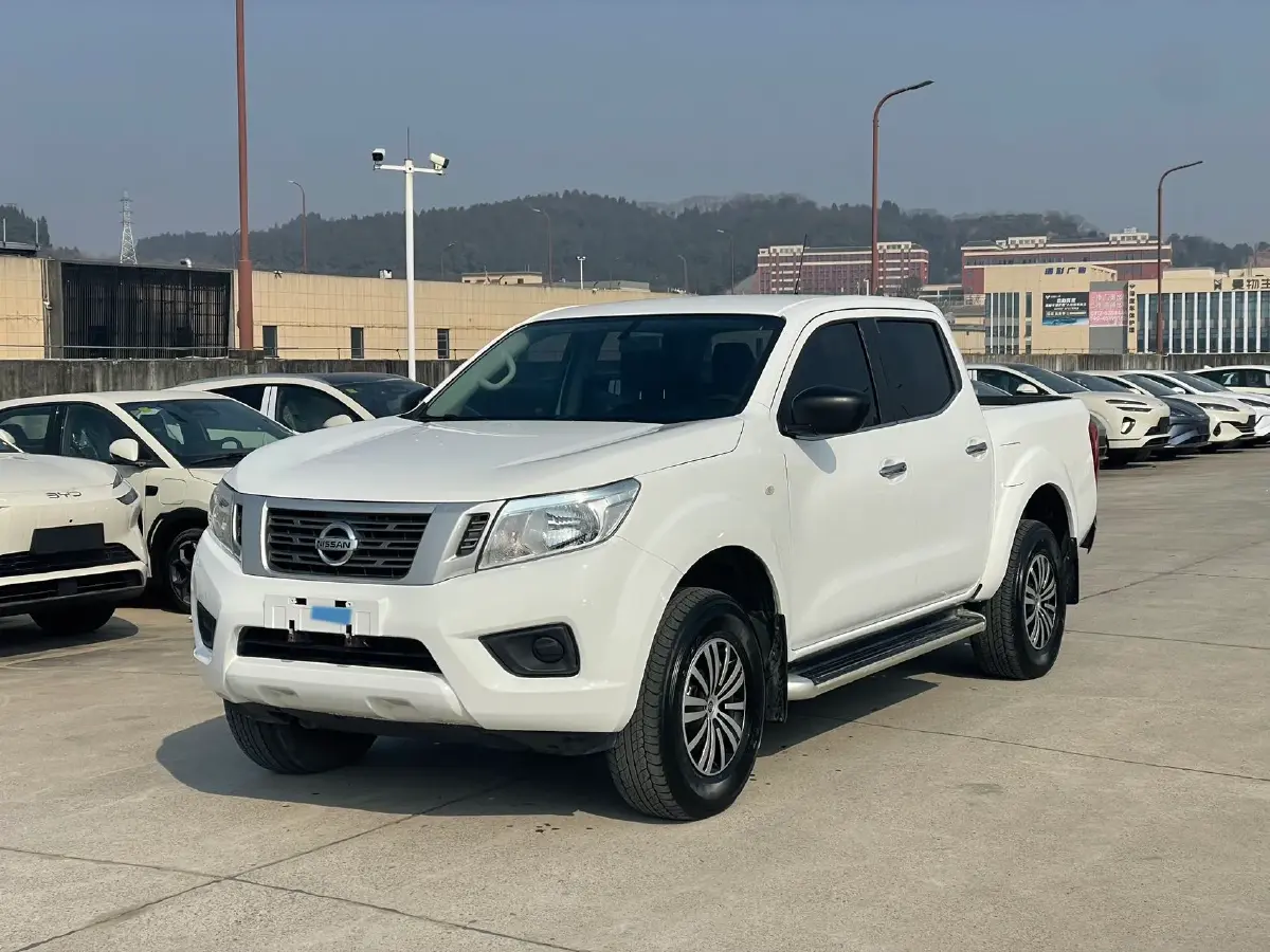 2019 Nissan Navara 2.5L 193HP L4 6MT