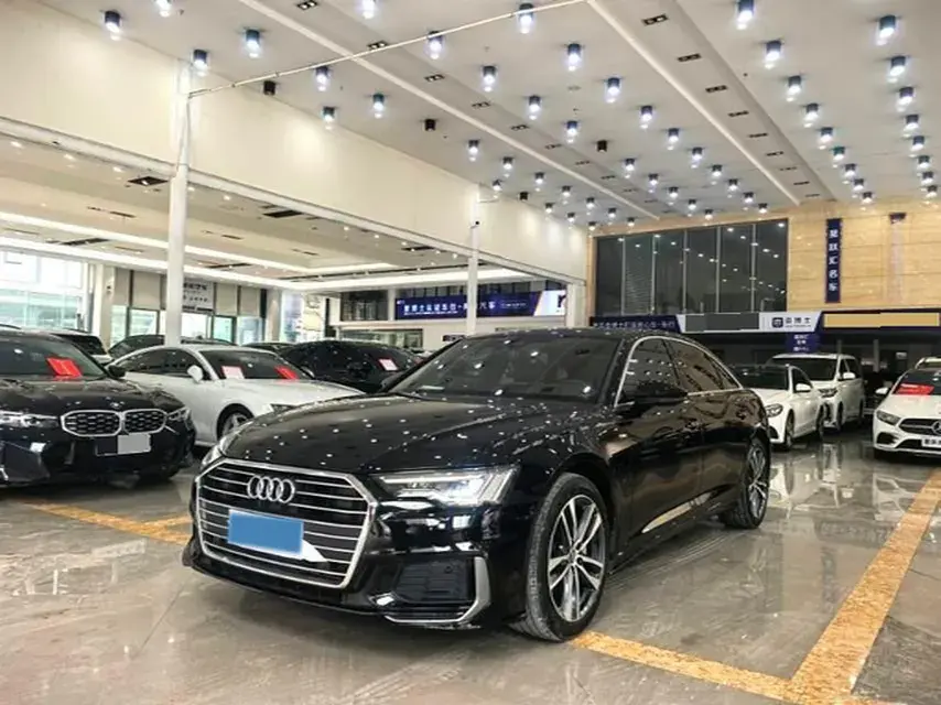 2022 Audi A6L 2.0T 190HP L4 7DCT