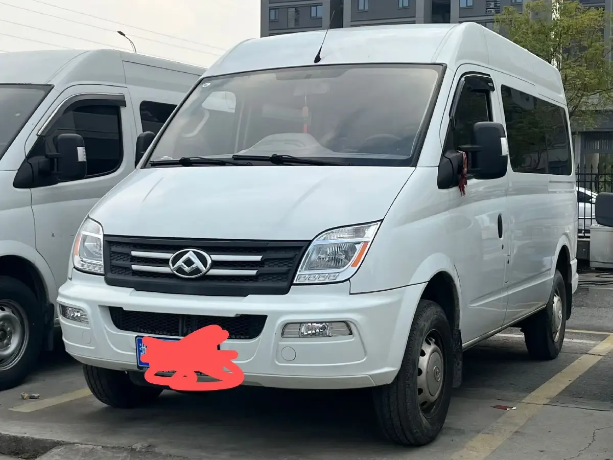 2021 MAXUS XinTu V80 2.0T 139HP L4 6MT