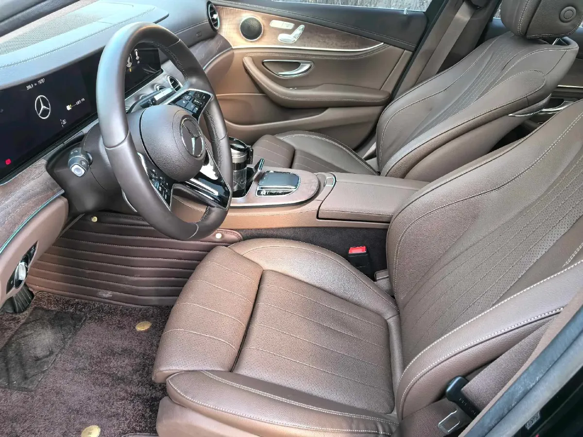 2022 Mercedes-Benz E Class 2.0T 211HP L4 9AT PHEV 25.4KWH,autocango,china used car exporter,china ev exporter,chinese used car exporter,chinese used ev exporter