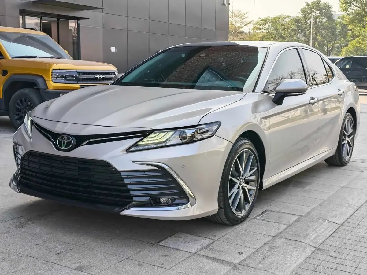 2021 Toyota Camry 2.5L 209HP L4 8AT
