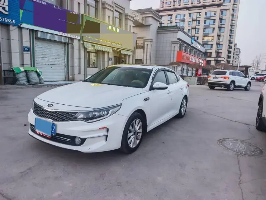 2016 Kia K5 2.0L 161HP L4 6AT