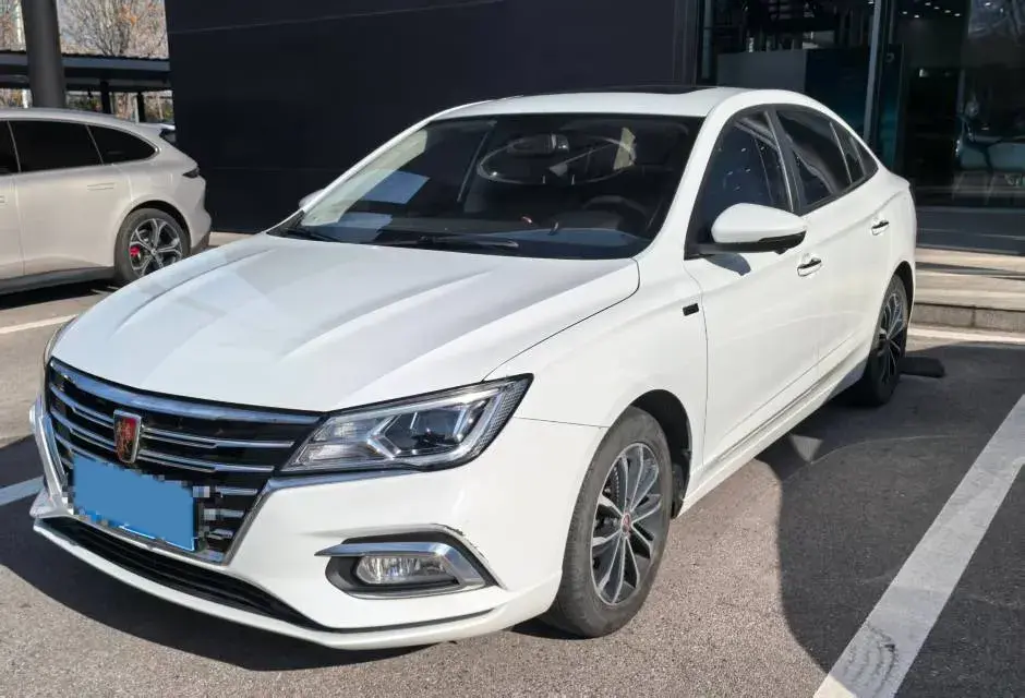 2019 Roewe i5 1.5L 120HP L4 CVT