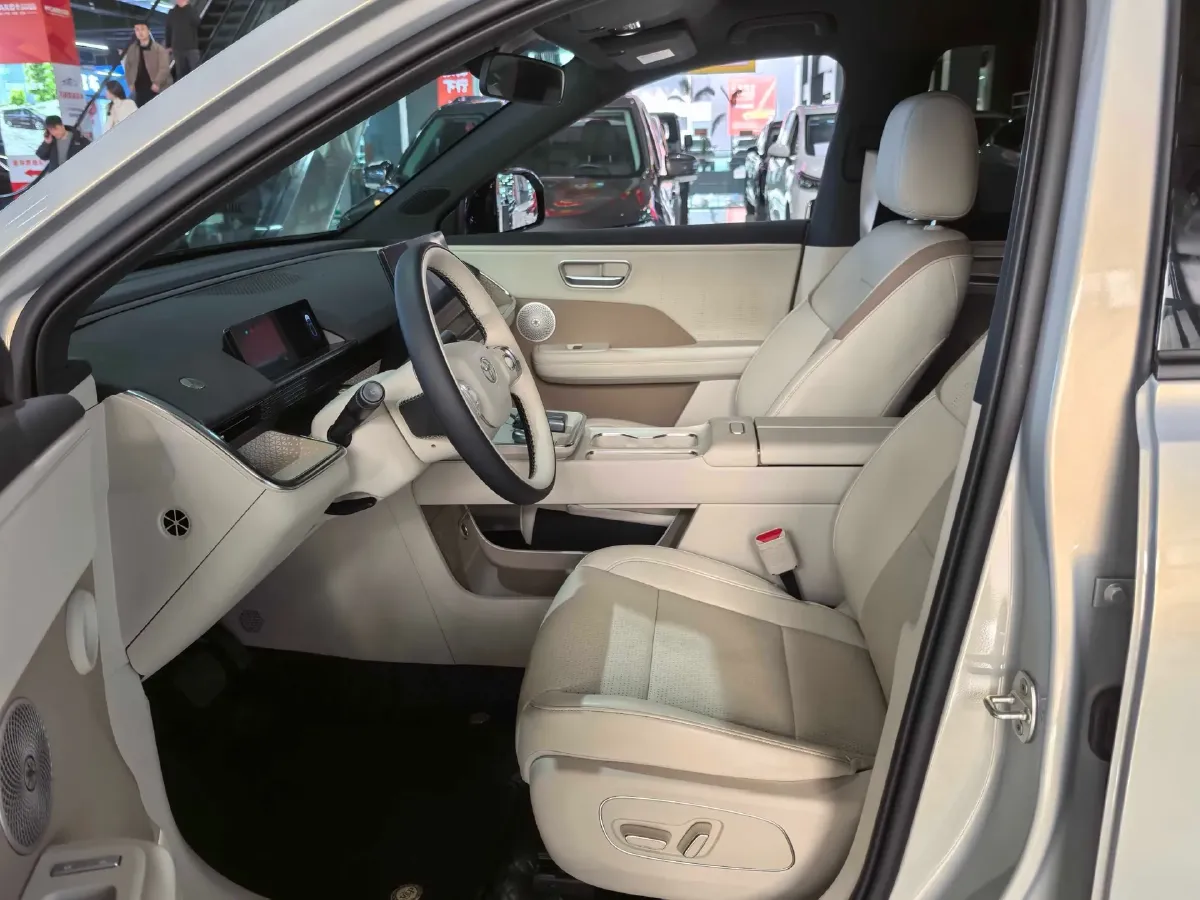 2025 Toyota BZ3X BEV 58.37KWH,autocango,china used car exporter,china ev exporter,chinese used car exporter,chinese used ev exporter