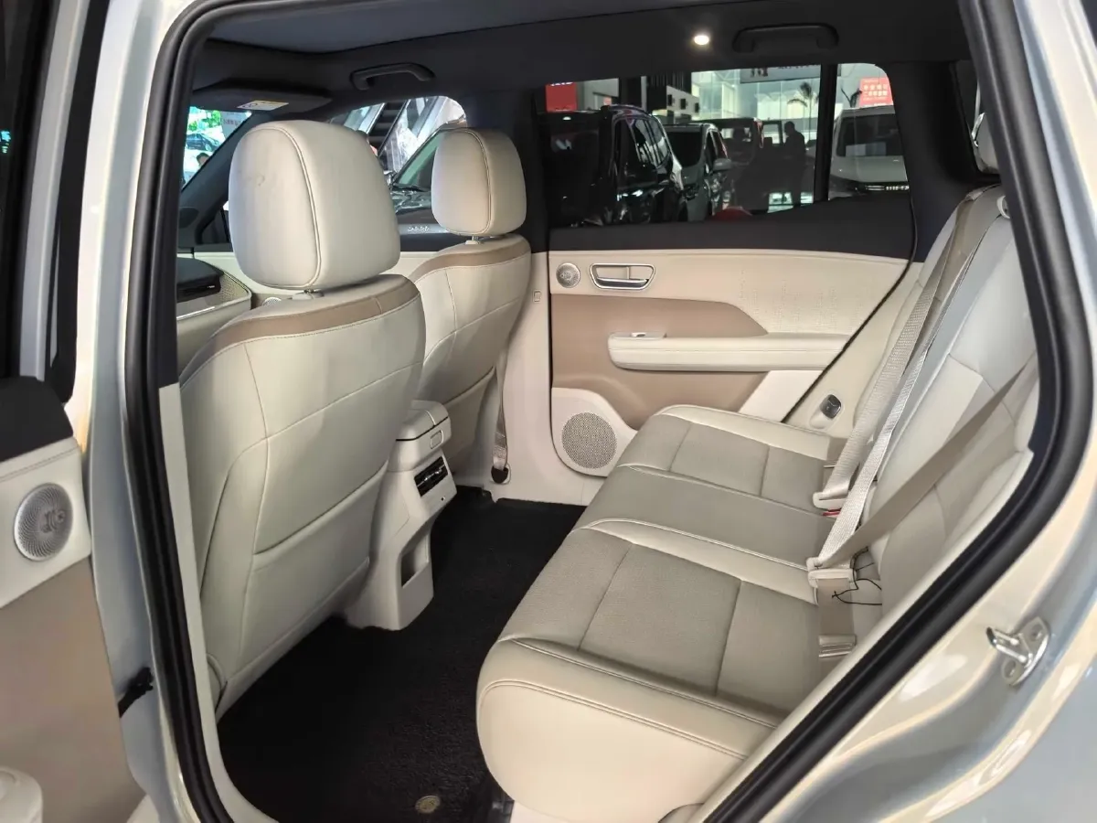 2025 Toyota BZ3X BEV 58.37KWH,autocango,china used car exporter,china ev exporter,chinese used car exporter,chinese used ev exporter