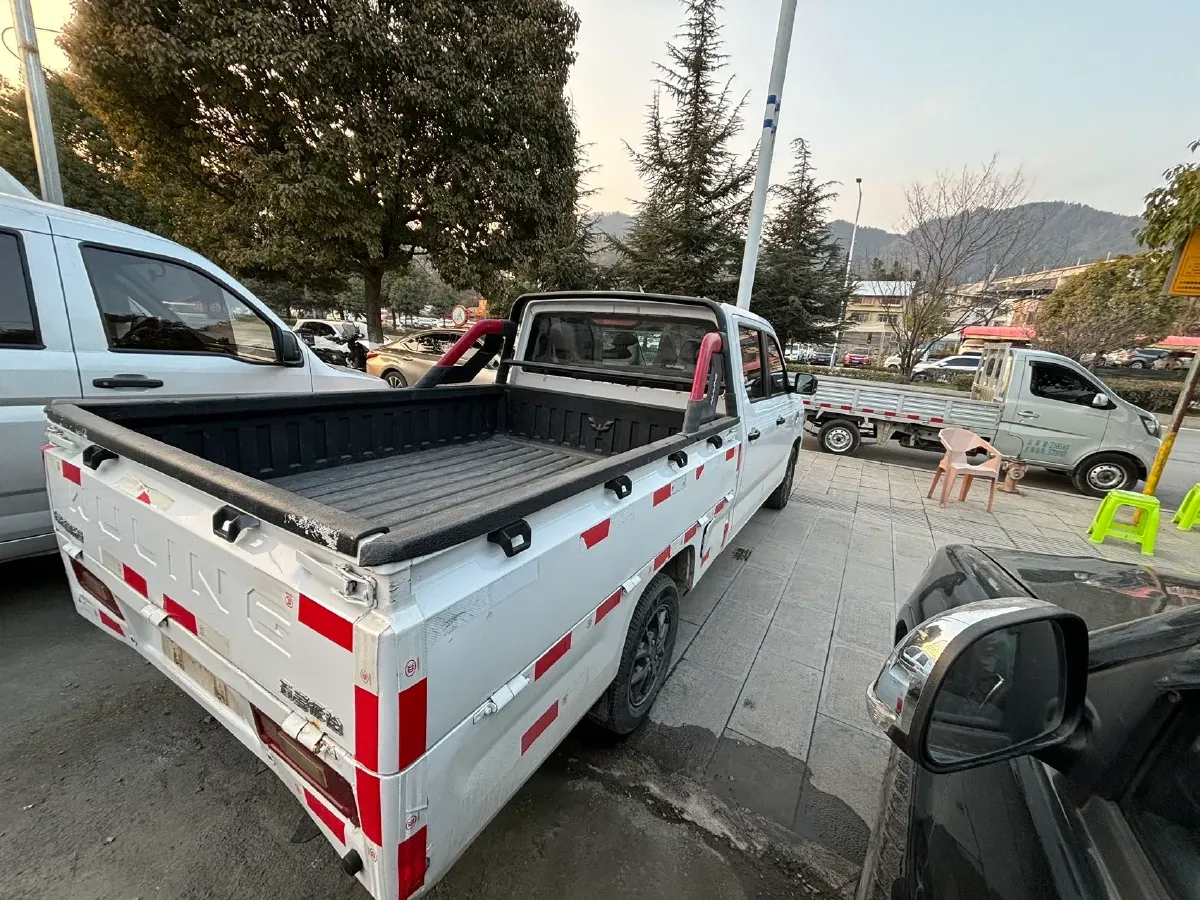 2021 WuLing ZhentTu 1.5L 99HP L4 5MT,autocango,china used car exporter,china ev exporter,chinese used car exporter,chinese used ev exporter