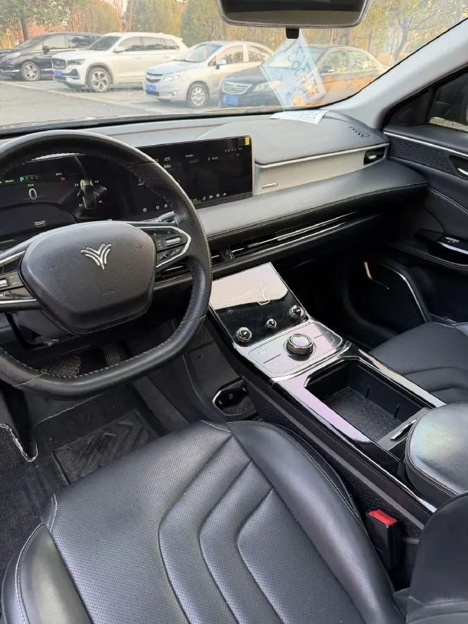 2022 Venucia Grand V 1.5T 190HP L4 7DCT,autocango,china used car exporter,china ev exporter,chinese used car exporter,chinese used ev exporter