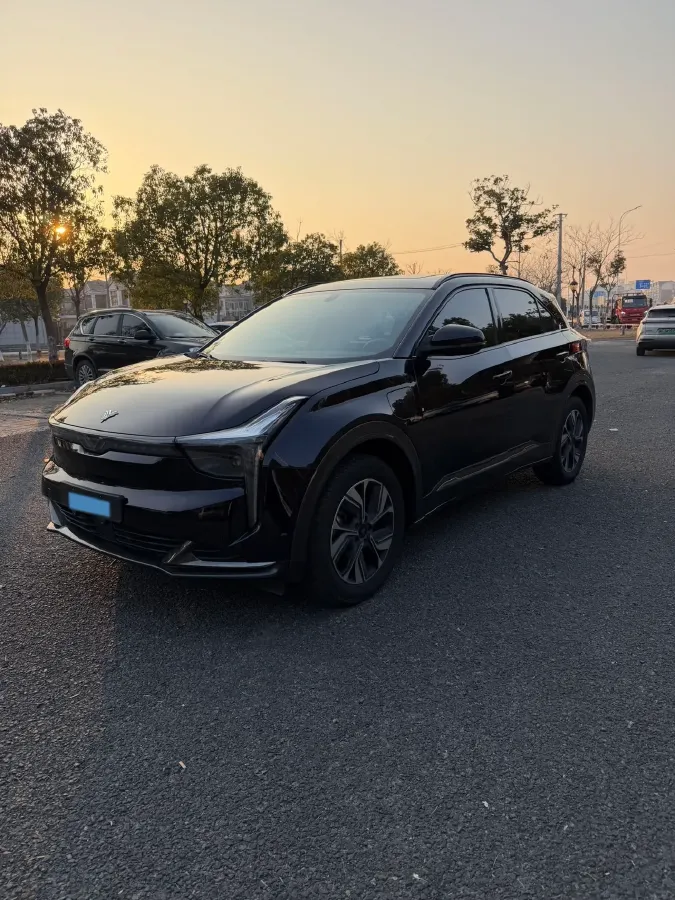2022 Venucia Grand V 1.5T 190HP L4 7DCT,autocango,china used car exporter,china ev exporter,chinese used car exporter,chinese used ev exporter