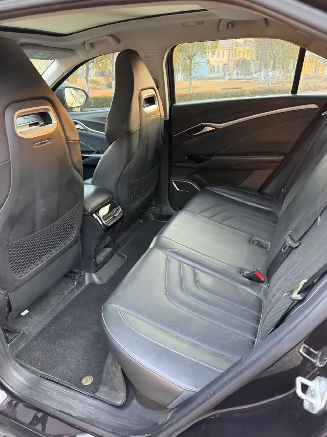 2022 Venucia Grand V 1.5T 190HP L4 7DCT,autocango,china used car exporter,china ev exporter,chinese used car exporter,chinese used ev exporter