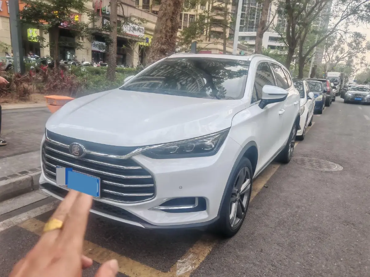 2021 BYD Tang 2.0T 192HP L4 6AT