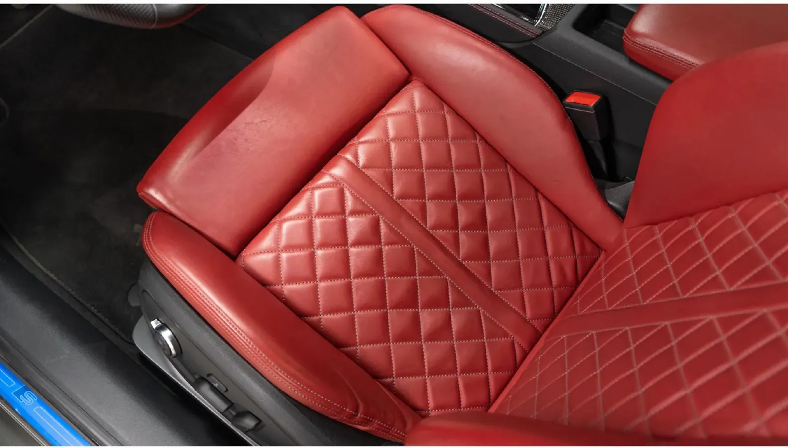 2023 Audi S4 3.0T 354HP V6 8AT,autocango,china used car exporter,china ev exporter,chinese used car exporter,chinese used ev exporter