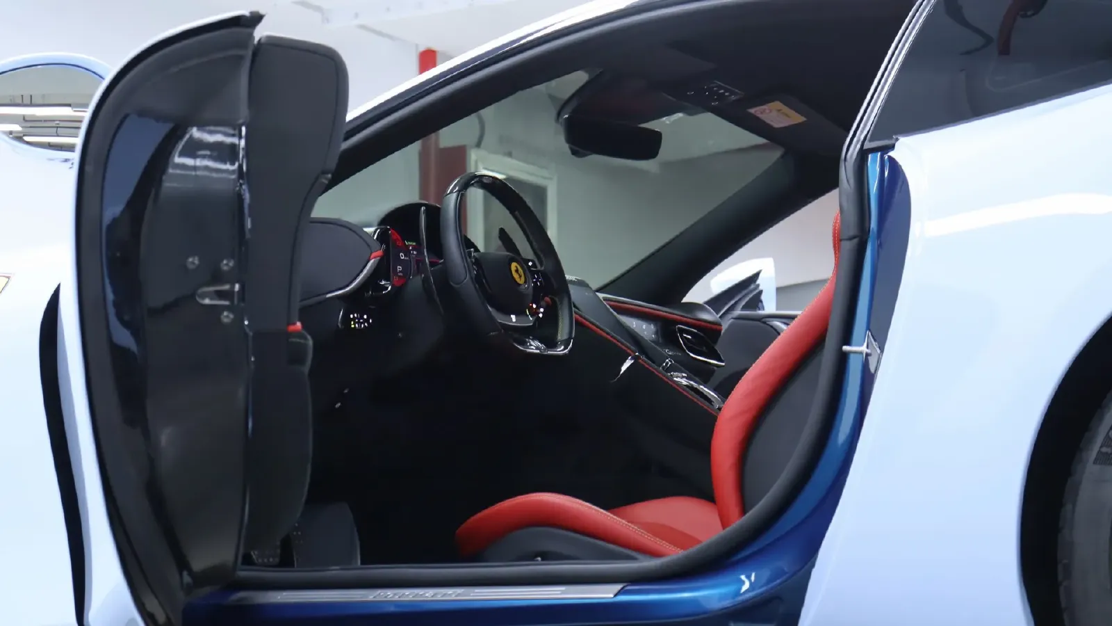 2020 Ferrari Roma 3.9T 620HP V8 8DCT,autocango,china used car exporter,china ev exporter,chinese used car exporter,chinese used ev exporter