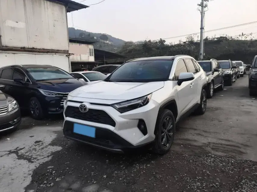 2023 Toyota RAV4 2.0L 171HP L4 CVT