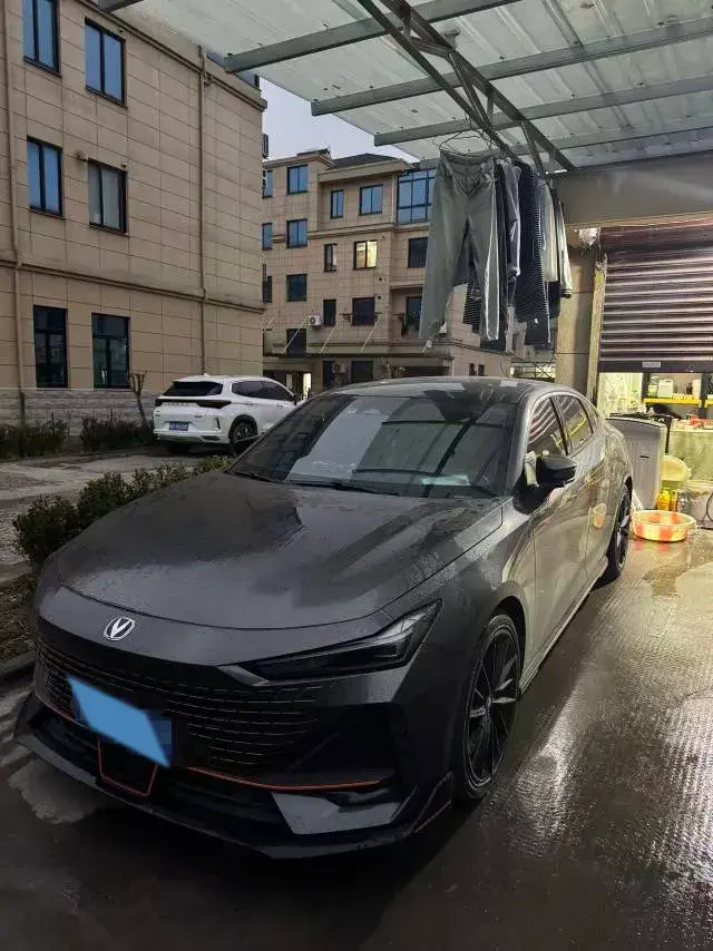 2023 ChangAn UNI-V 1.5T 188HP L4 7DCT