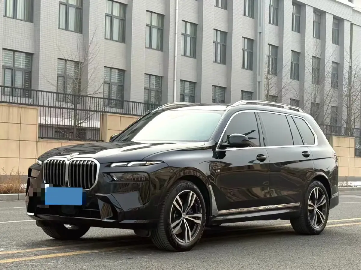 2024 BMW X7 3.0T 381HP L6 8AT