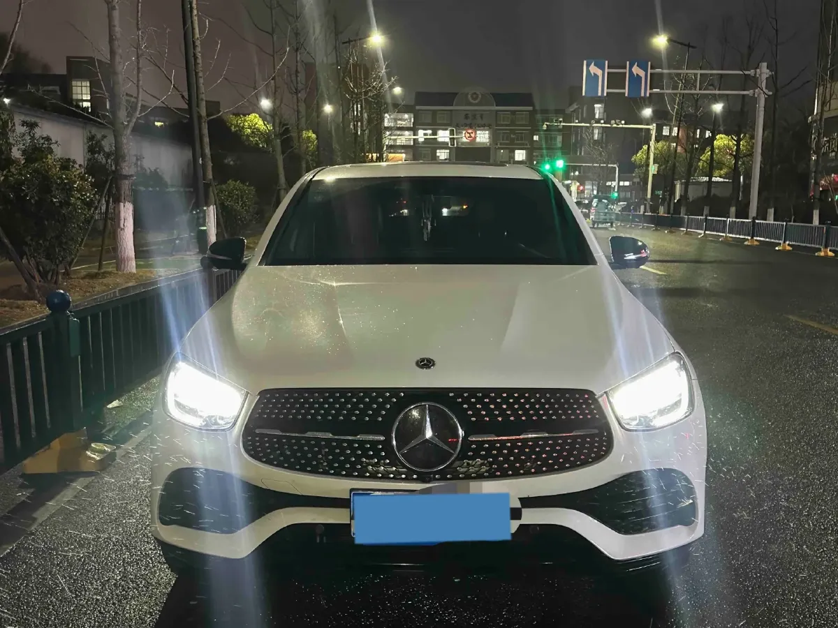 2020 Mercedes-Benz GLC Coupe 2.0T 197HP L4 9AT,autocango,china used car exporter,china ev exporter,chinese used car exporter,chinese used ev exporter