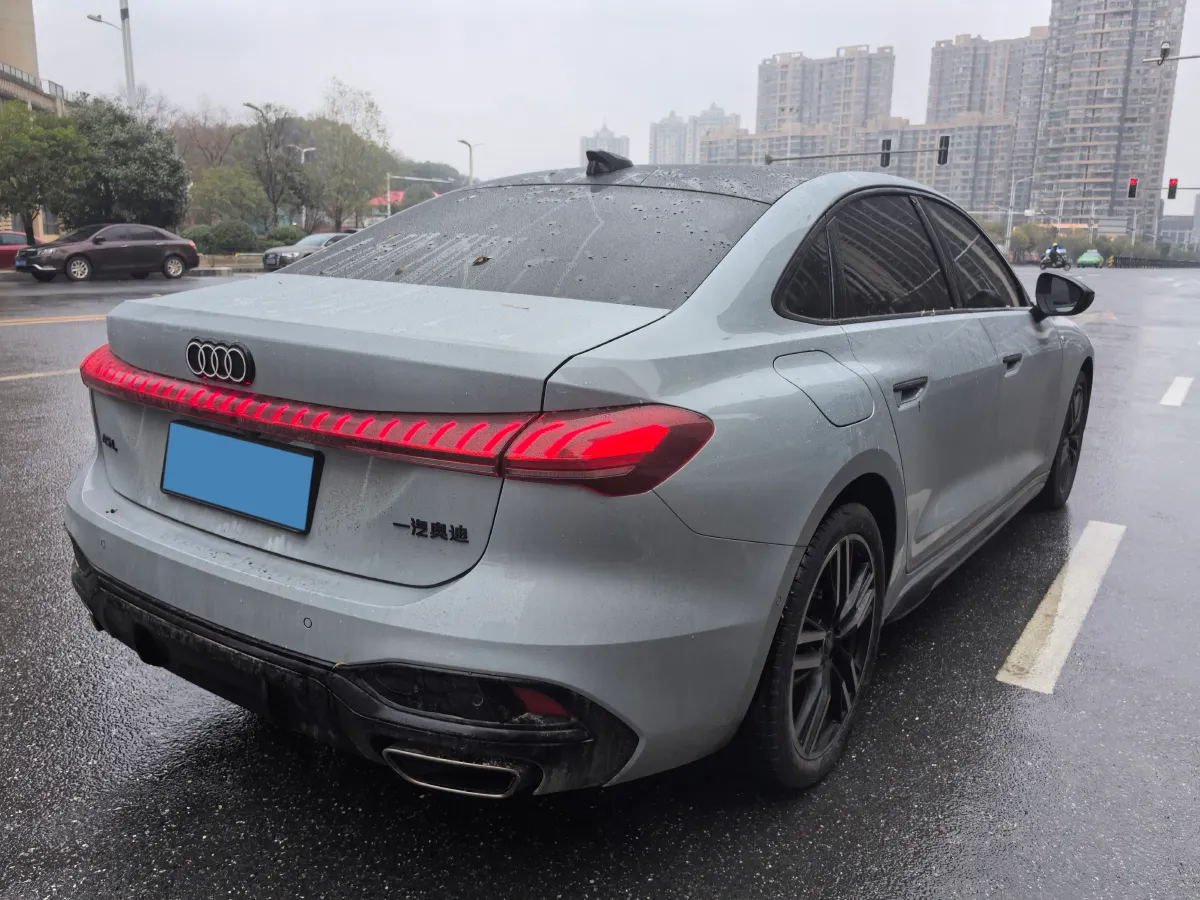 2026 Audi A5L 2.0T 204HP L4 7DCT,autocango,china used car exporter,china ev exporter,chinese used car exporter,chinese used ev exporter