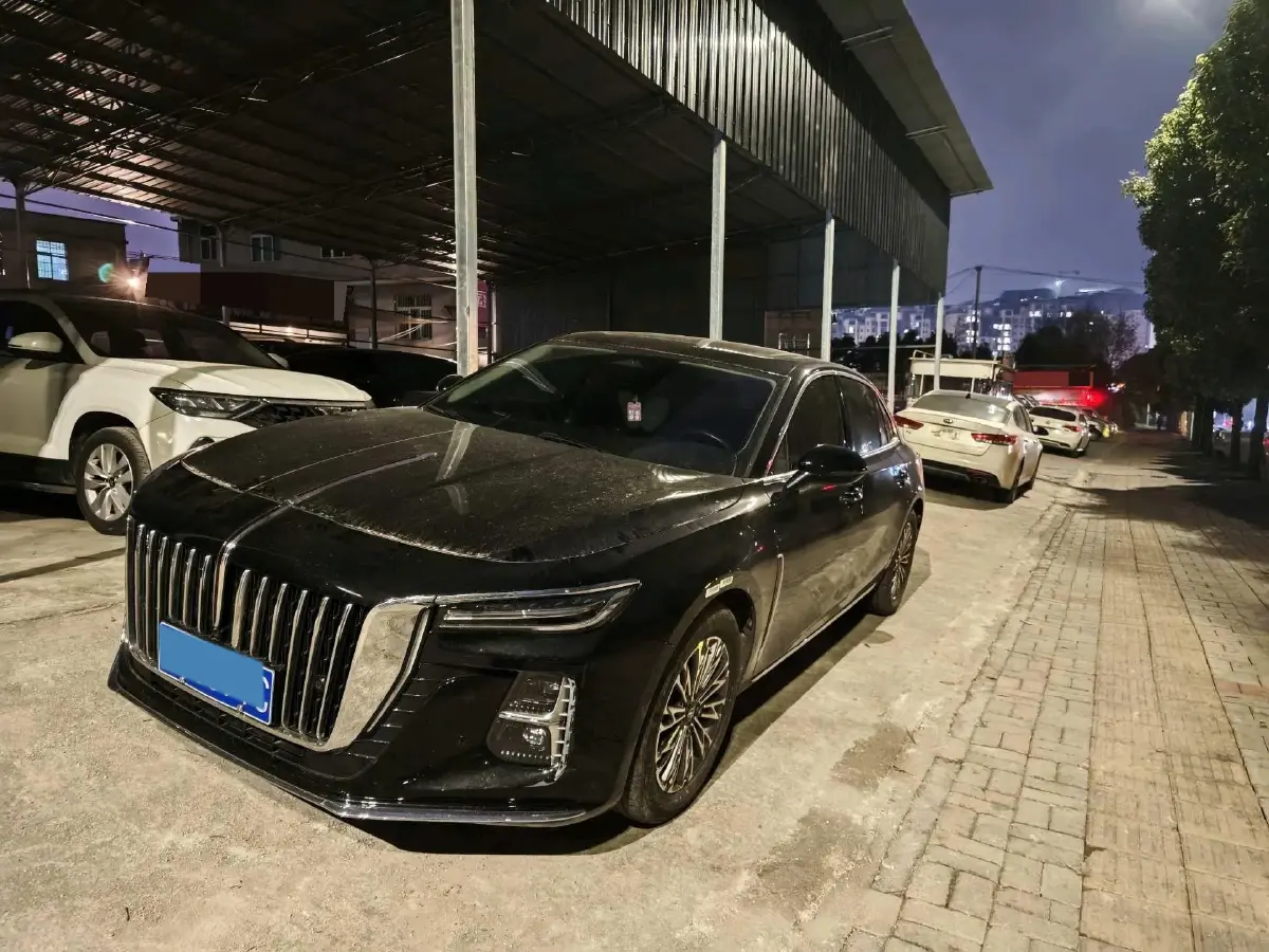 2023 HongQi H5 2.0T 224HP L4 8AT