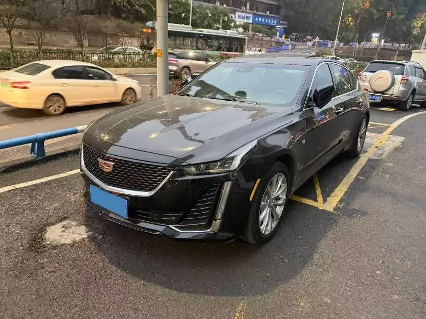 2021 Cadillac CT5 2.0T 237HP L4 10AT