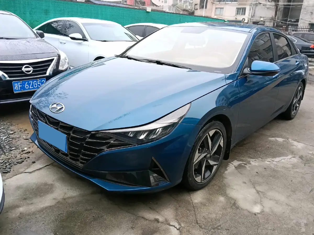 2021 Hyundai Elantra 1.5L 115HP L4 CVT