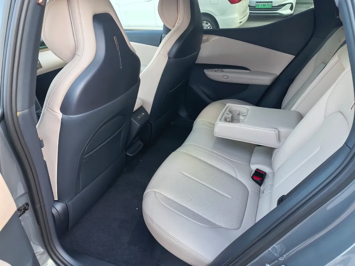 2025 Jetour Freeman 1.5T 184HP L4 7DCT,autocango,china used car exporter,china ev exporter,chinese used car exporter,chinese used ev exporter