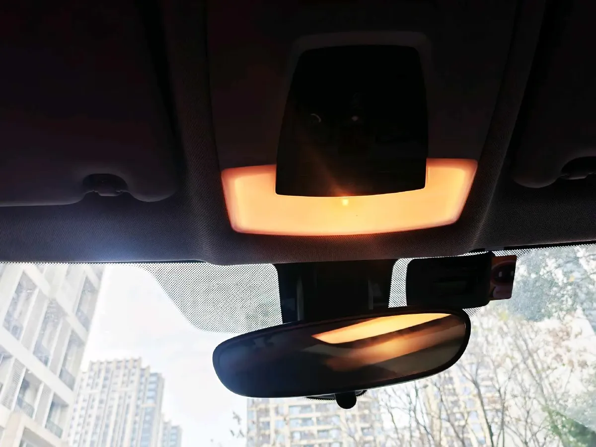 2019 BMW 2 Series SUV 1.5T 140HP L3 7DCT,autocango,china used car exporter,china ev exporter,chinese used car exporter,chinese used ev exporter