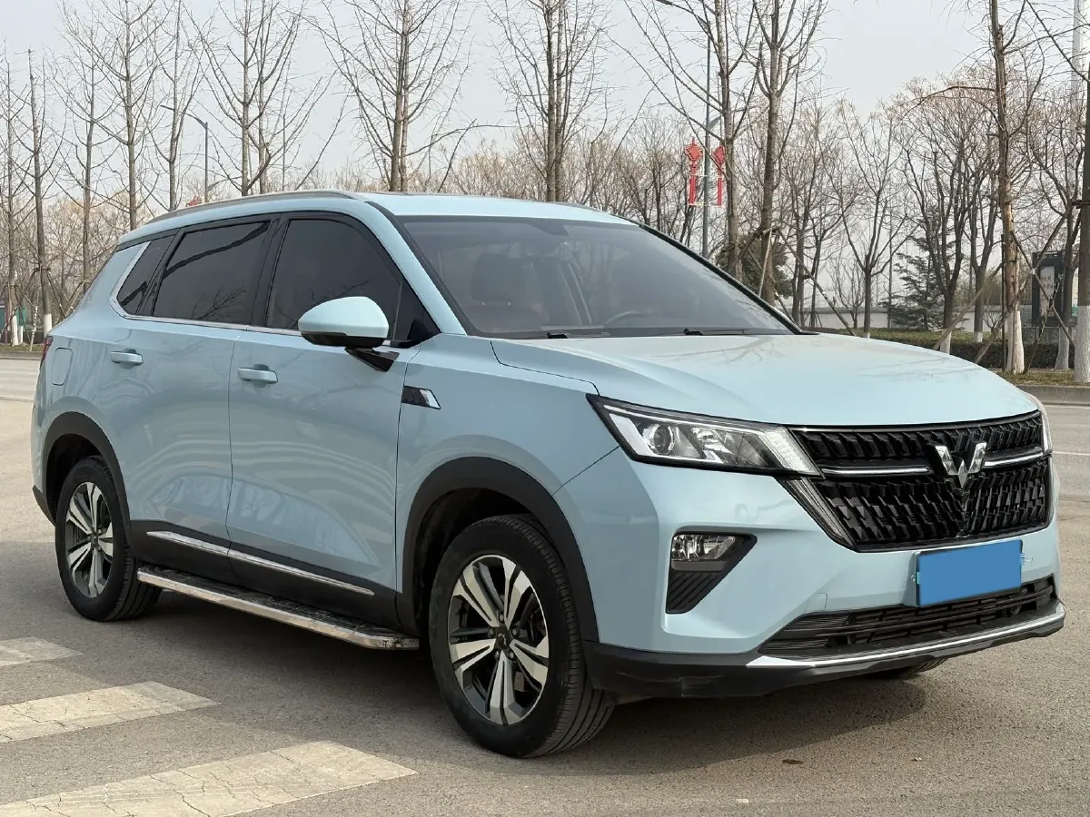 2021 WuLing XingChen 1.5T 147HP L4 6MT,autocango,china used car exporter,china ev exporter,chinese used car exporter,chinese used ev exporter