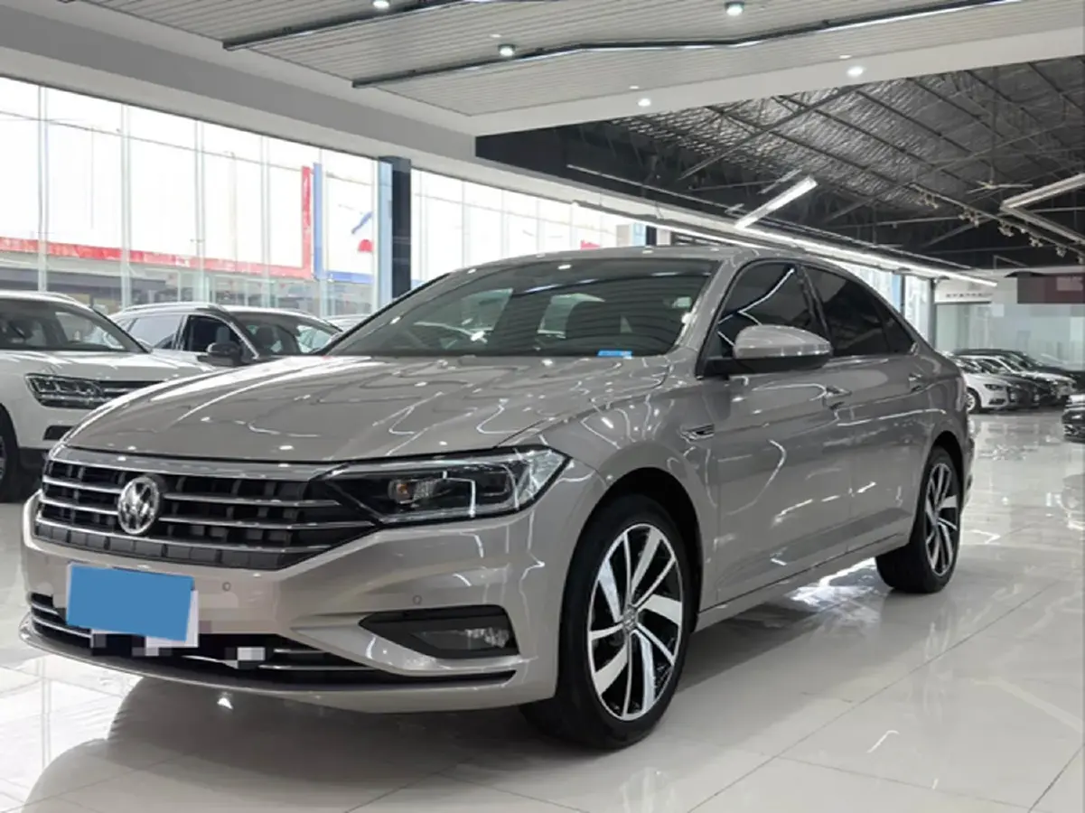 2021 Volkswagen Sagitar 1.4T 150HP L4 7DCT