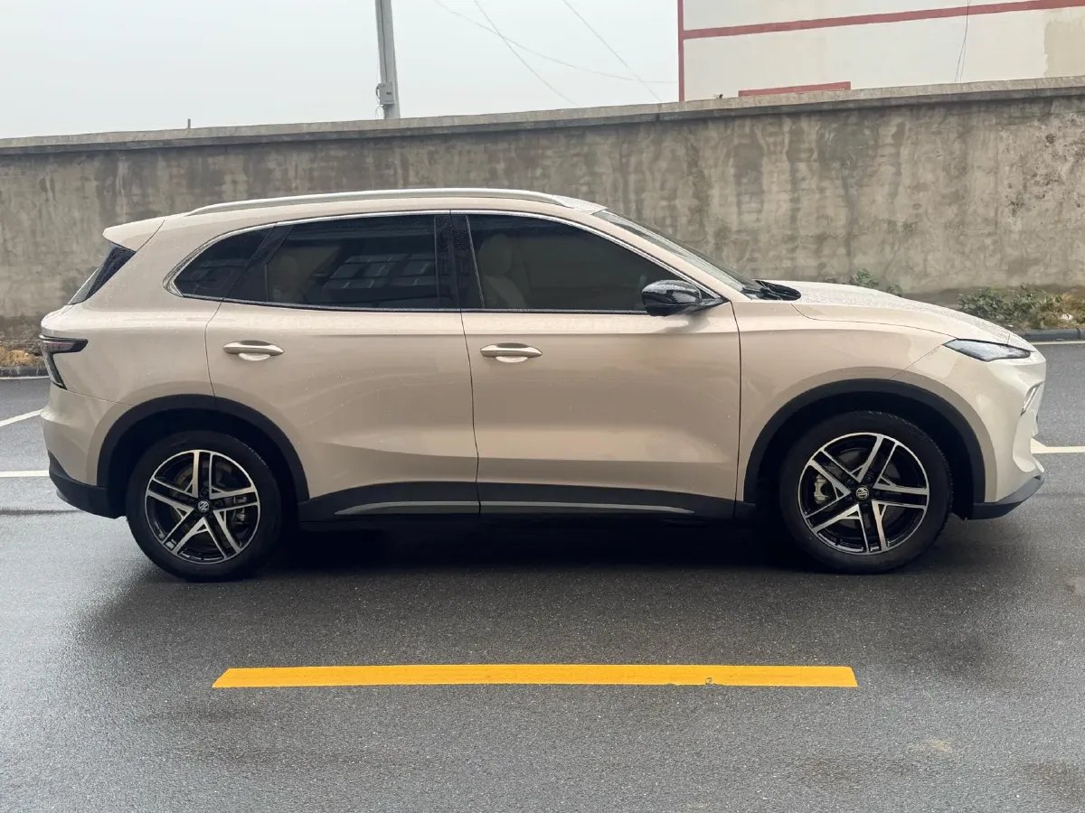 2025 MG MG ES5 BEV 62.2KWH,autocango,china used car exporter,china ev exporter,chinese used car exporter,chinese used ev exporter