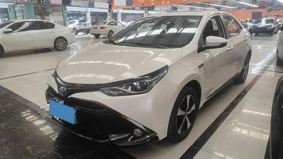2019 Toyota Camry 2.5L 209HP L4 8AT