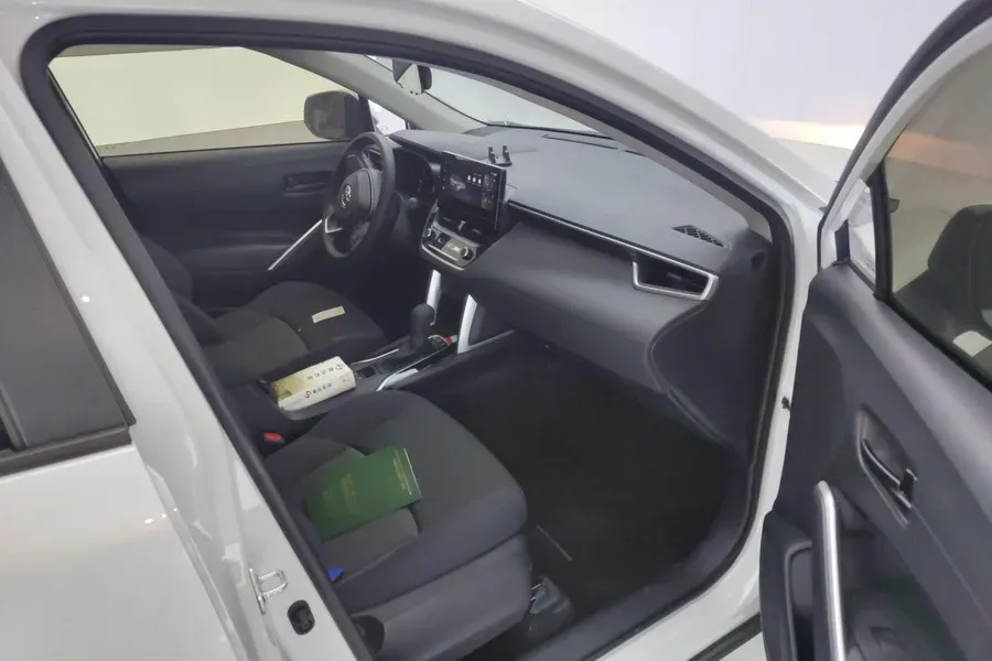 2023 Toyota Frontlander 2.0L 171HP L4 CVT,autocango,china used car exporter,china ev exporter,chinese used car exporter,chinese used ev exporter