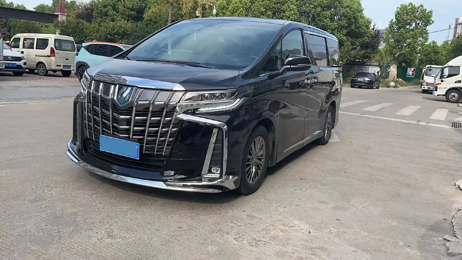 2020 Toyota Vellfire 2.5L 117HP L4 E-CVT Hybrid