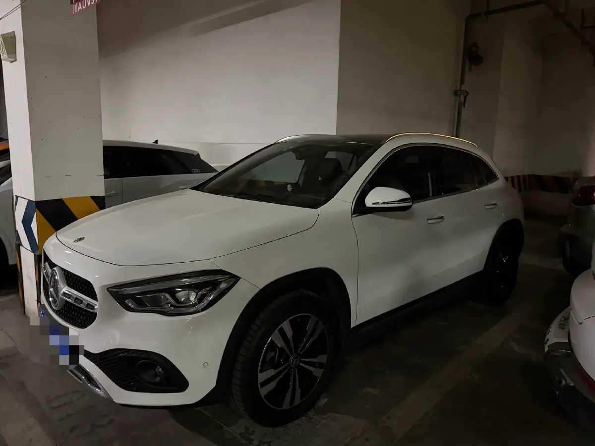 2023 Mercedes-Benz GLA Class 2.0T 190HP L4 8DCT