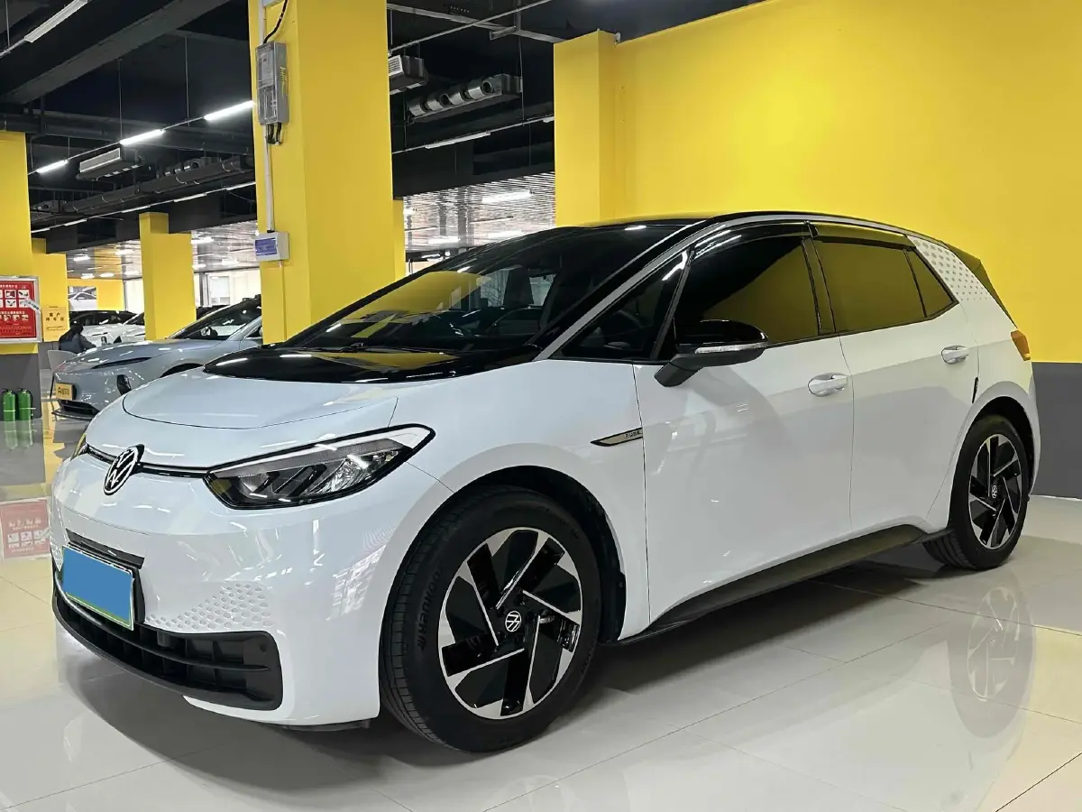 2023 Volkswagen ID.3 BEV 52.8KWH