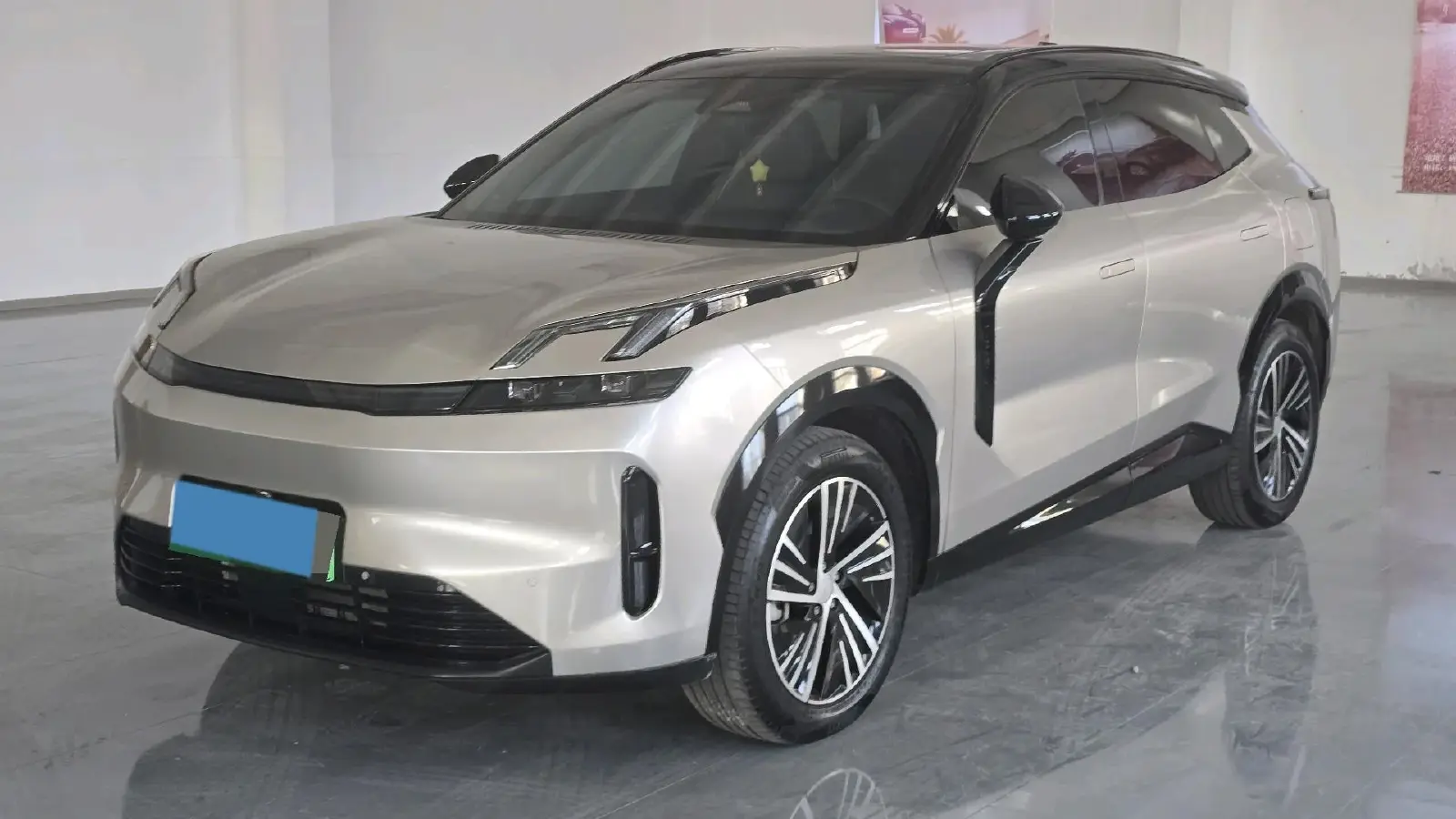 2023 LYNK&CO 08 EM-P 1.5T 163HP L4 3DHT PHEV 39.8KWH