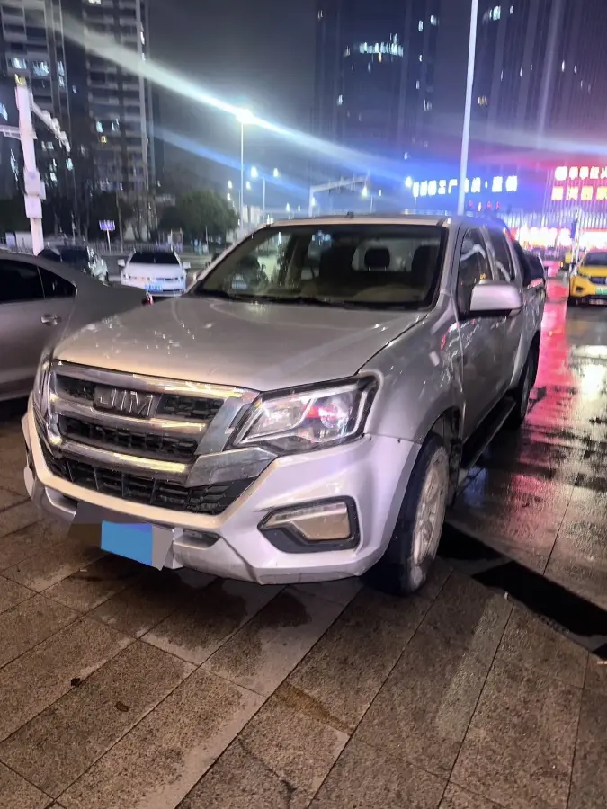 2020 Isuzu RE-MAX Jim 2.8T 120HP L4 5MT