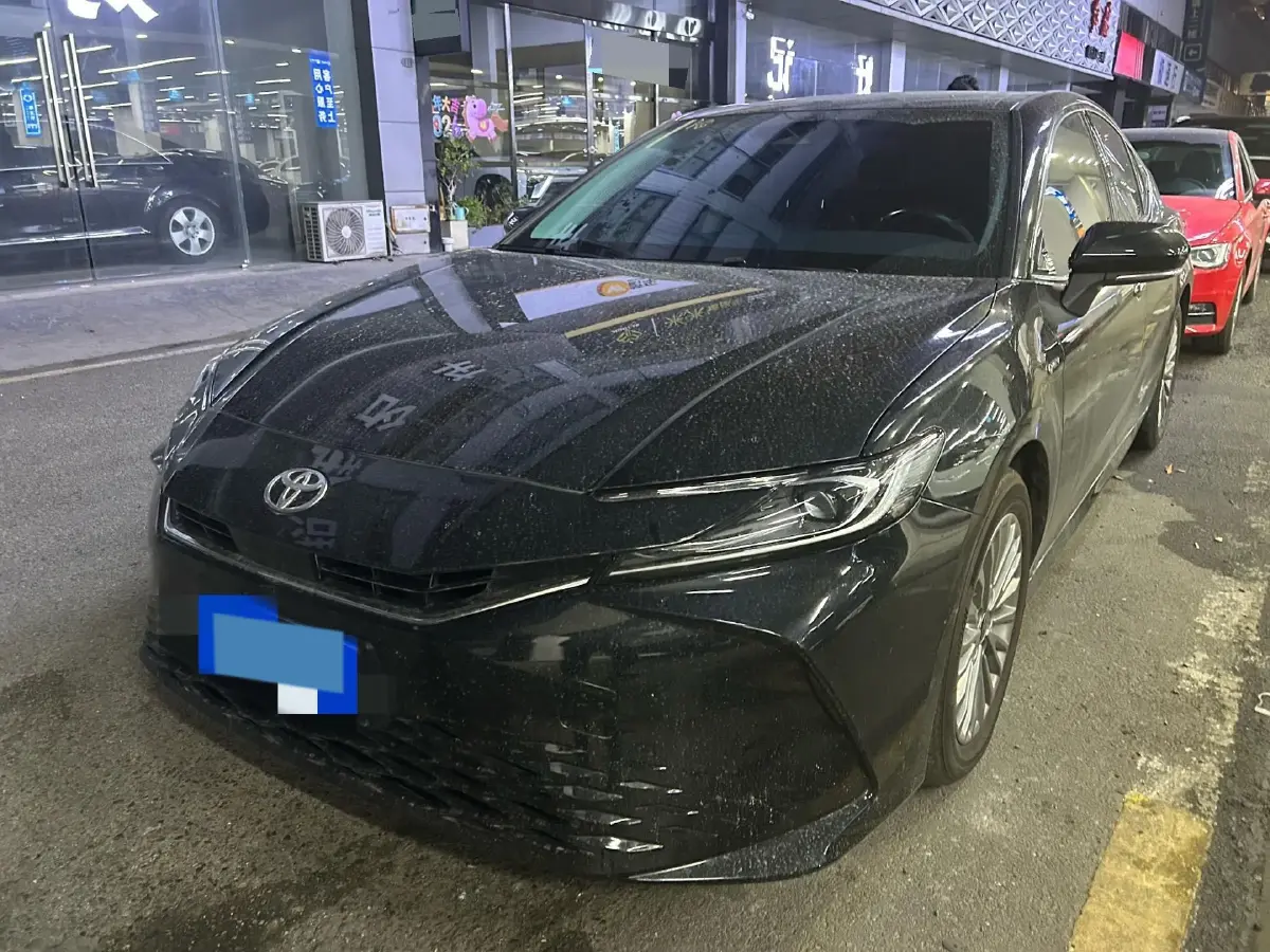 2024 Toyota Camry 2.0L 152HP L4 E-CVT Hybrid