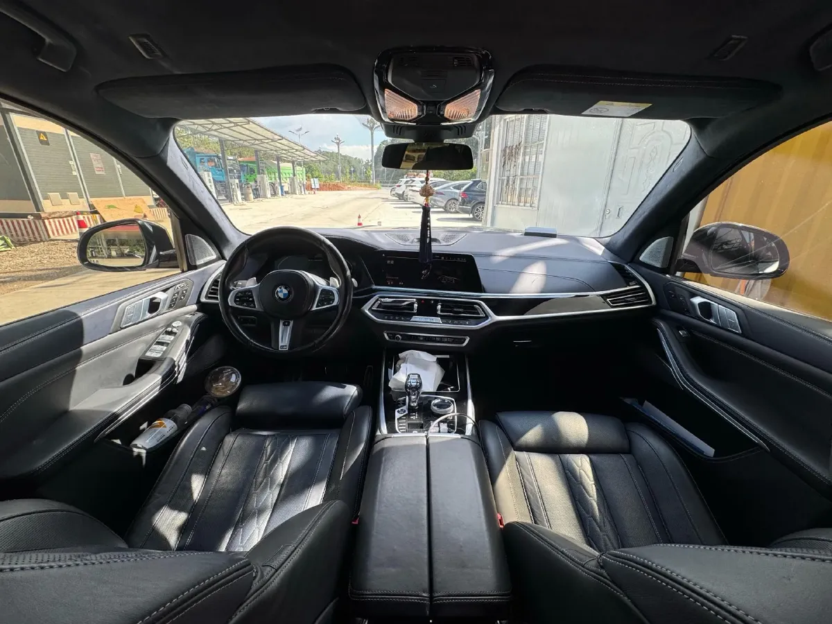 2020 BMW X7 4.4T 530HP V8 8AT,autocango,china used car exporter,china ev exporter,chinese used car exporter,chinese used ev exporter